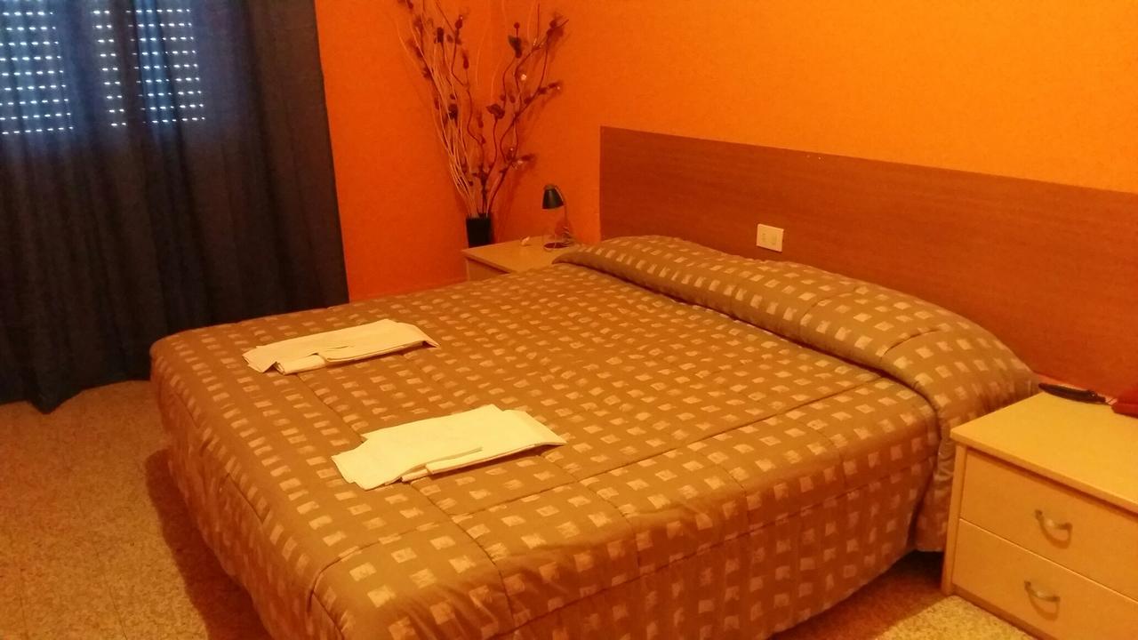 Hotel Violetta Πάρμα Εξωτερικό φωτογραφία